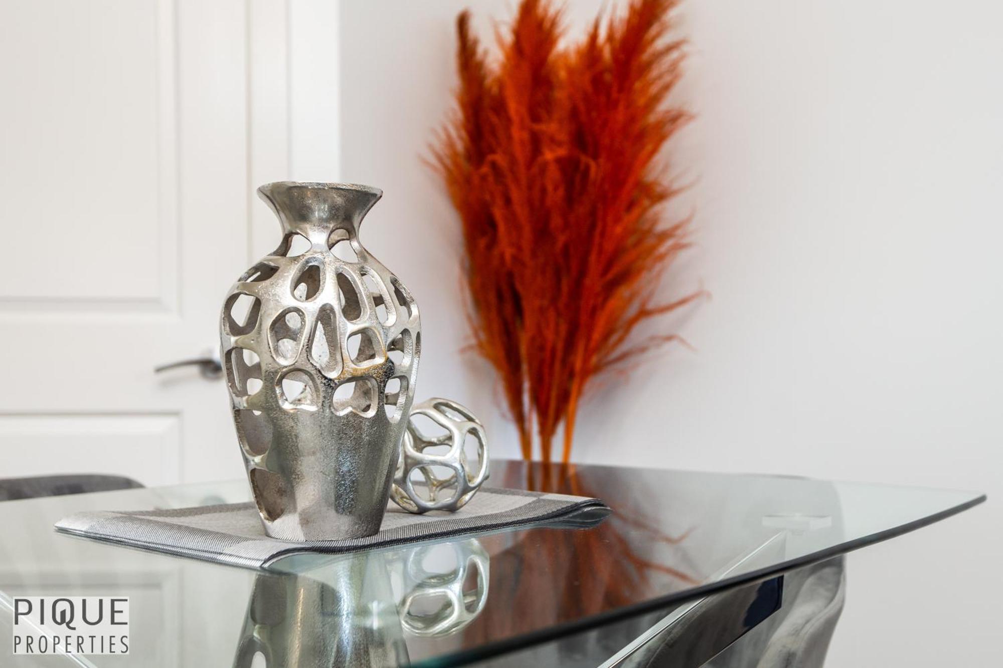 Executive Home - Long Stays Welcome - Garage Parking - Free Wifi & Netflix Edmonton Pokój zdjęcie